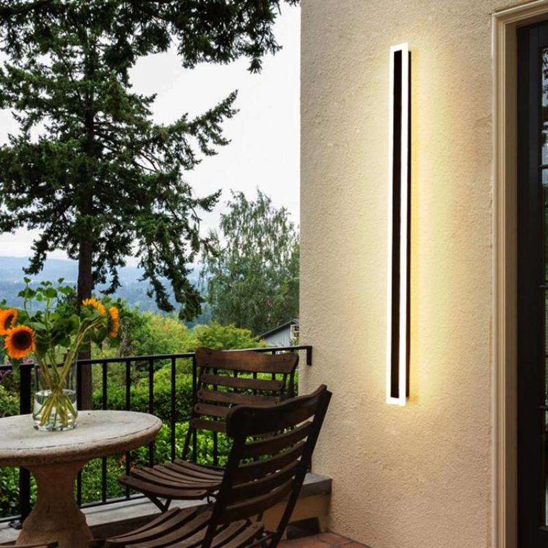 Virex Linear Outdoor Wall Lamp