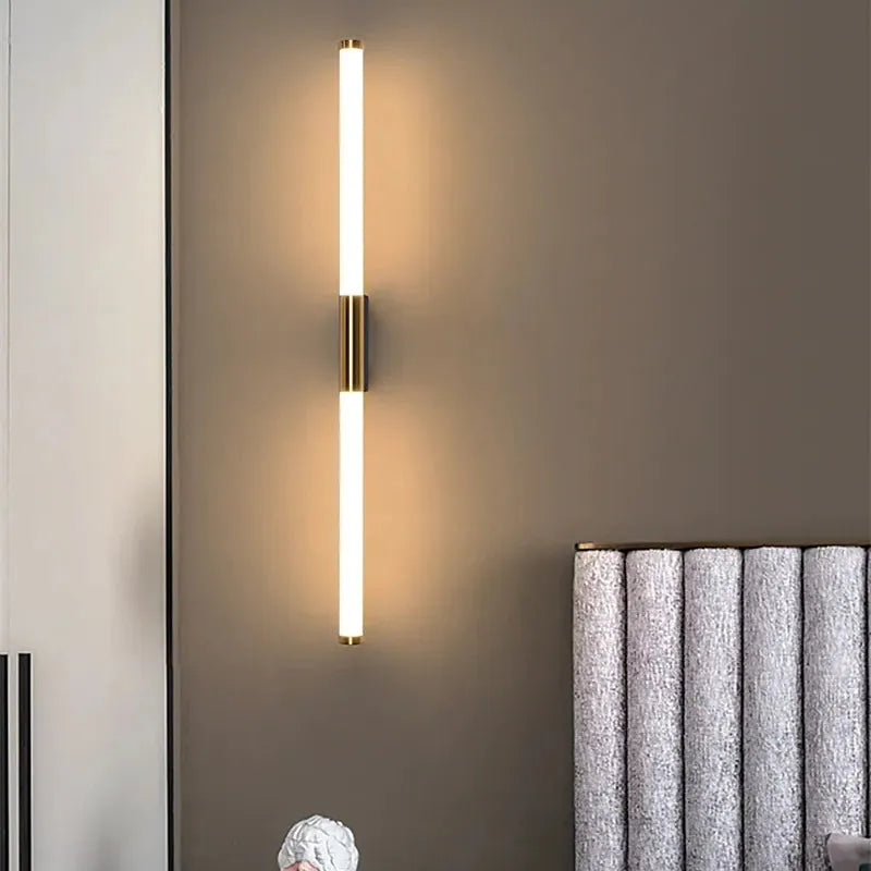 Aeri Minimalist Linear Wall Lamp, Gold