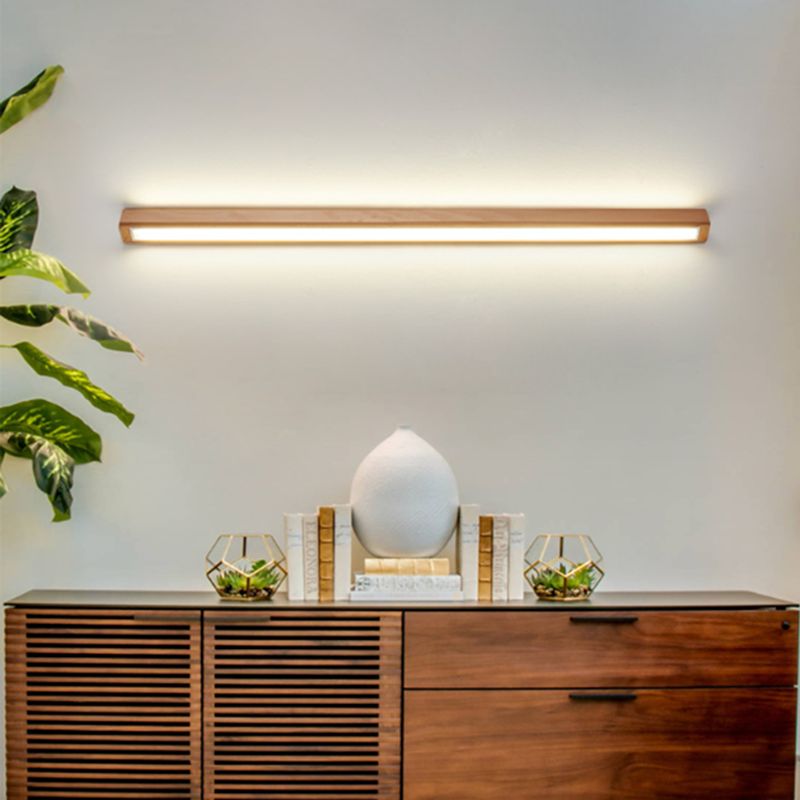 Varelin væglampe lineær spejl træ front toilettbord