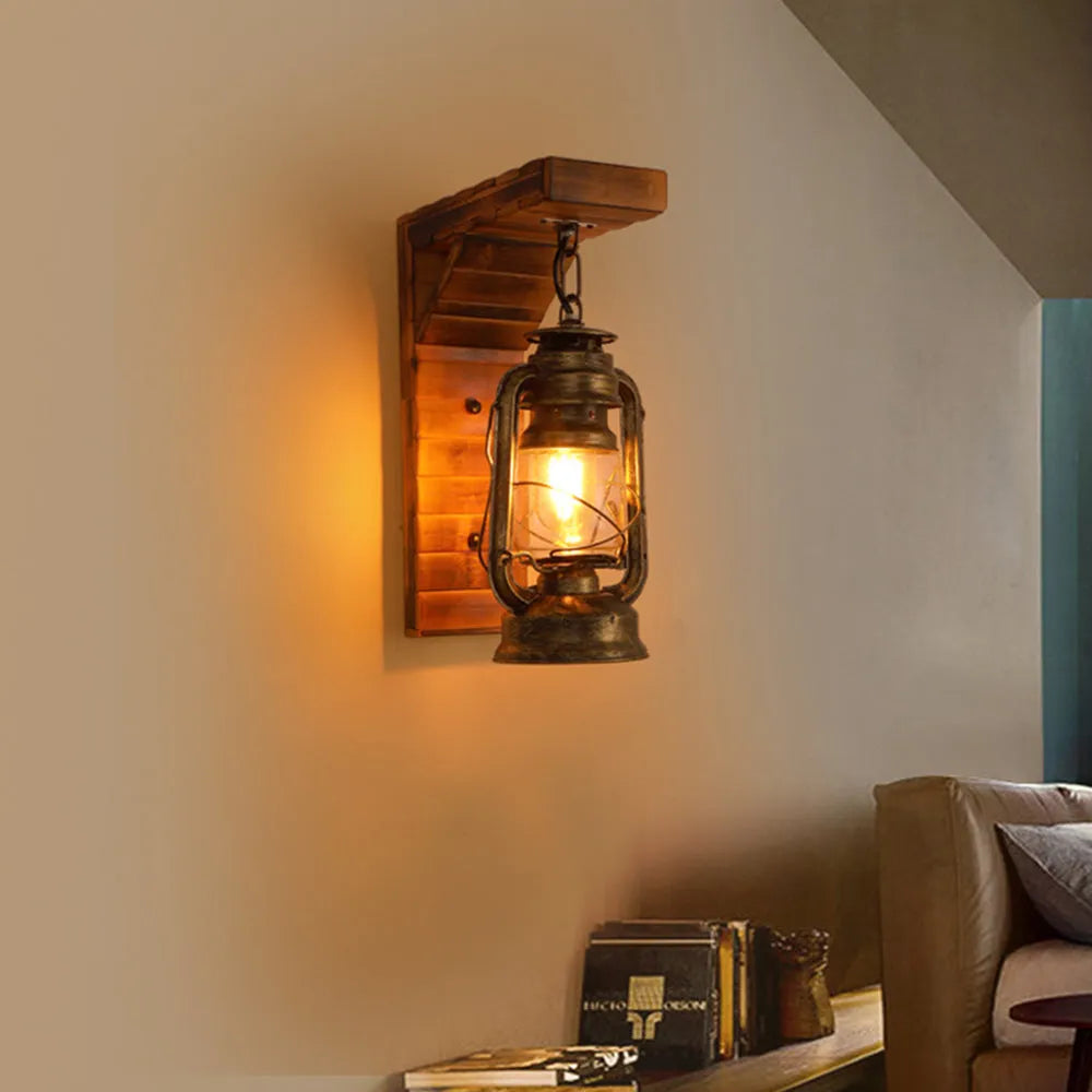 Lampa ścienna Orlena latarnia vintage drewniana rustykalna