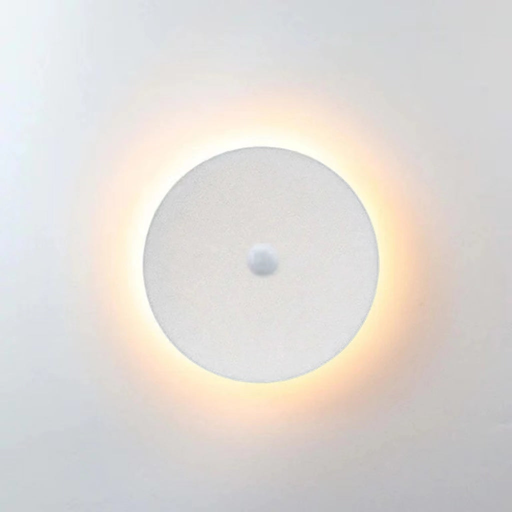 Dori Minimalist Round/Square Outdoor Wall Lamp LED, Black/White